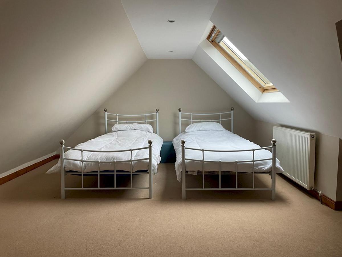 Pass The Keys Charming 3Br Listed Cottage In Historic Wigtown 뉴튼스튜어트 외부 사진